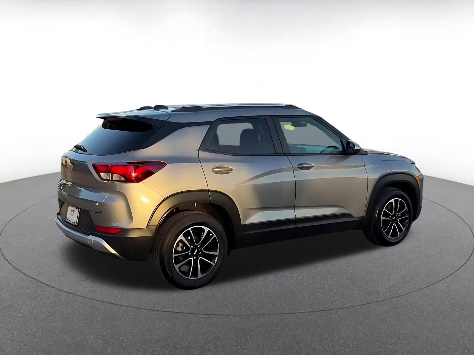 Thumbnail: 2025 Chevrolet TrailBlazer - 15