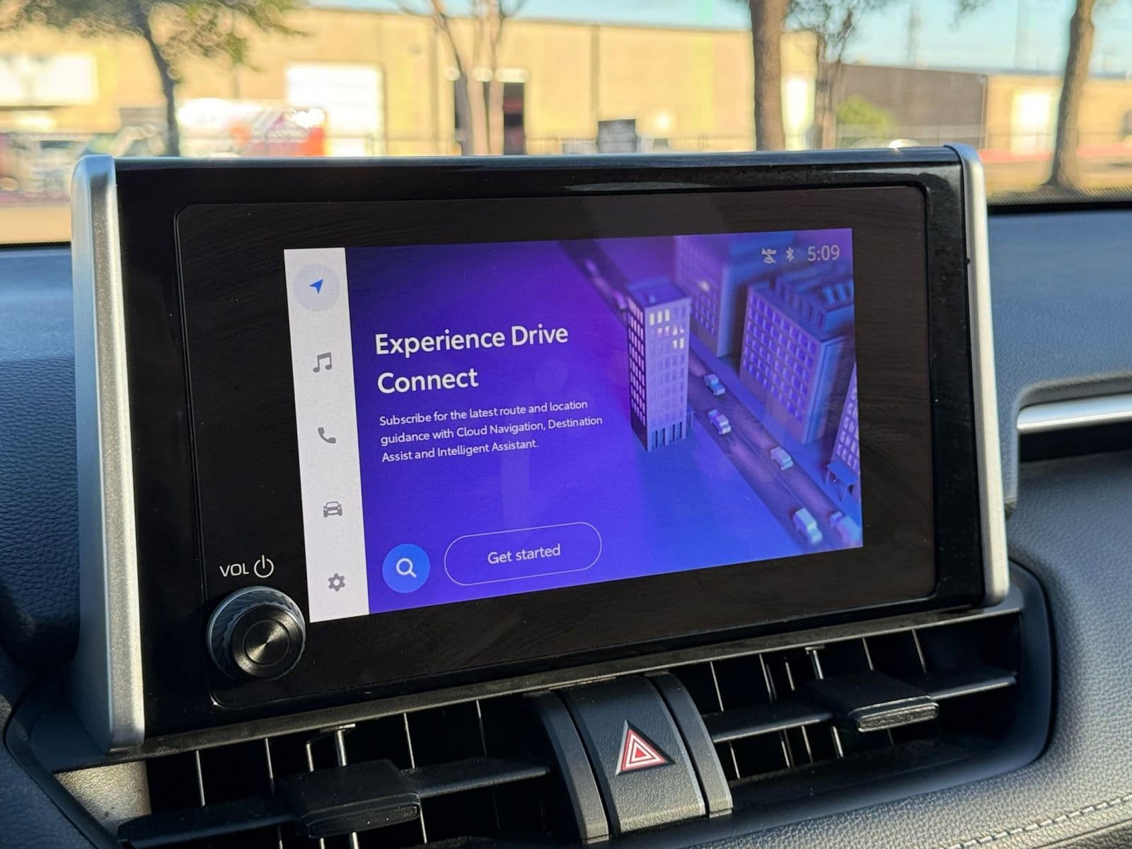 Thumbnail: 2025 Toyota RAV4 - 21