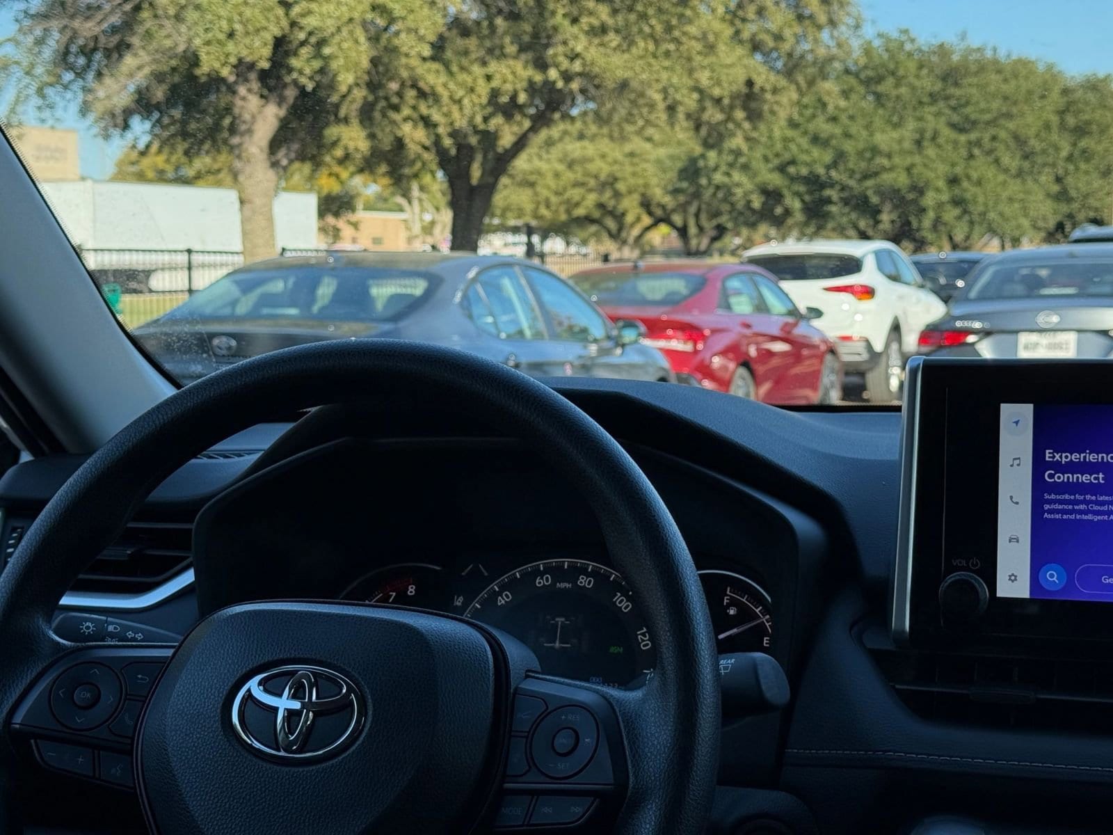 Thumbnail: 2025 Toyota RAV4 - 34