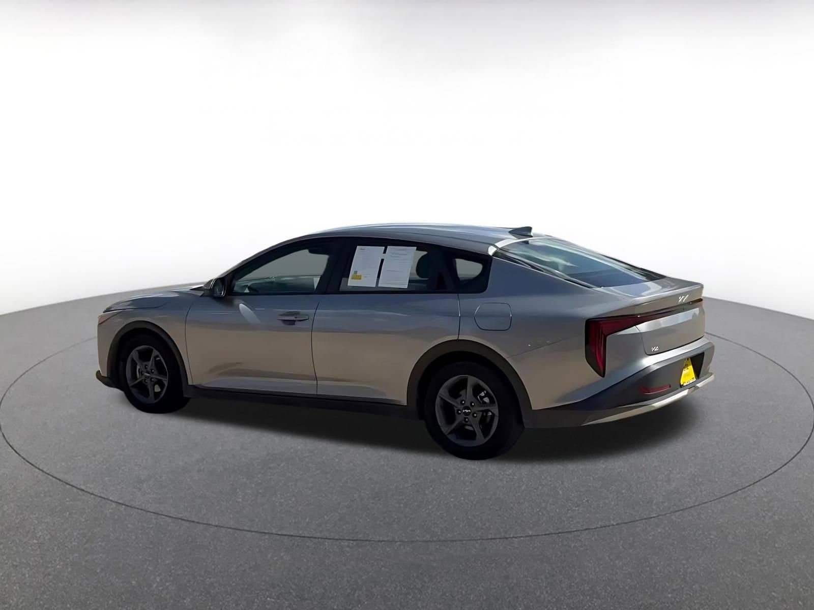 Thumbnail: 2025 Kia K4 - 10