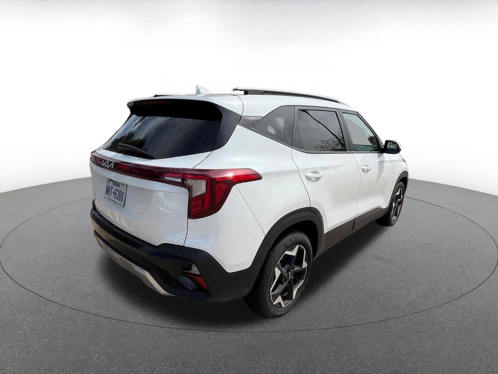 Thumbnail: 2025 Kia Seltos - 4