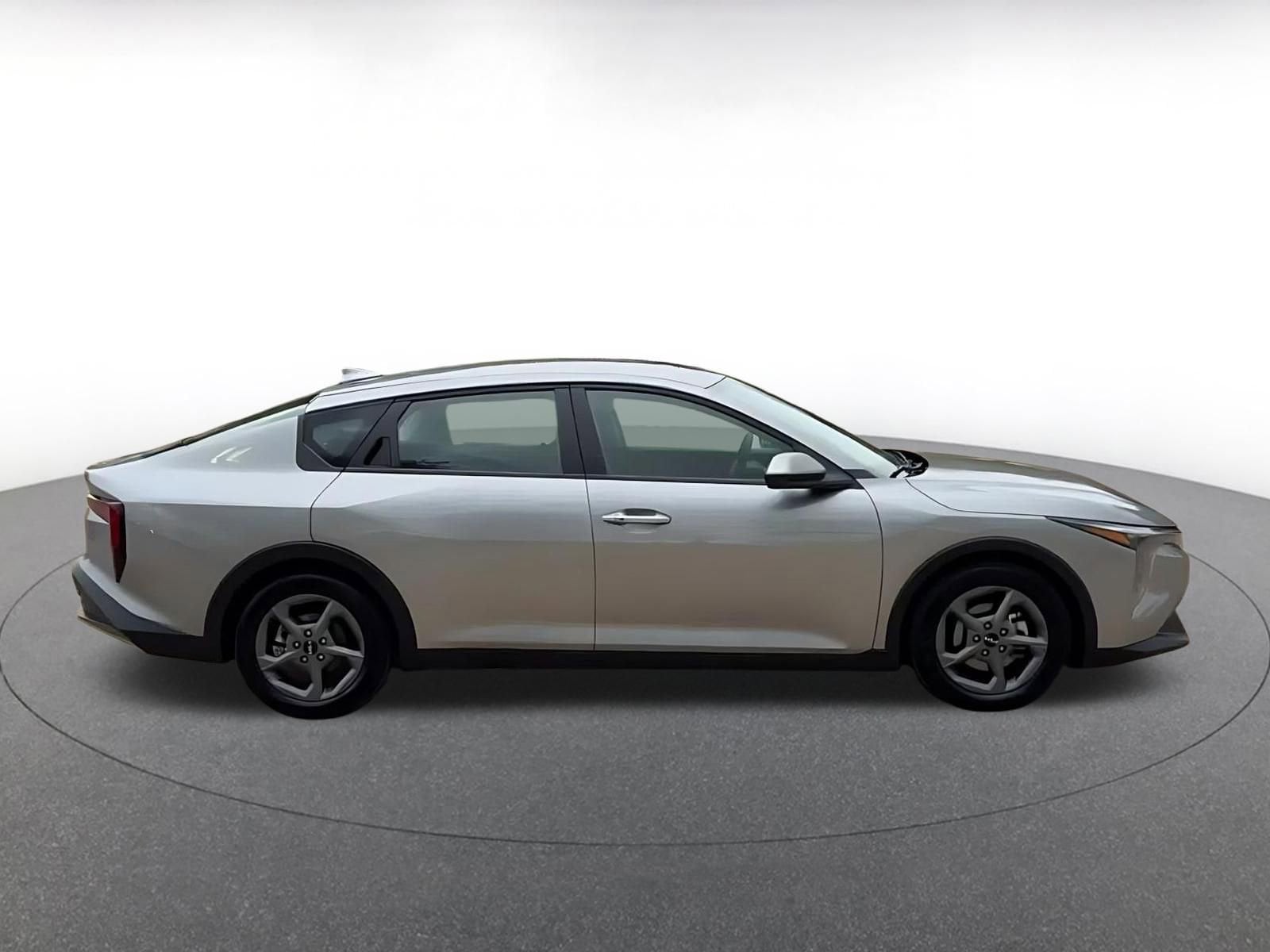 Thumbnail: 2025 Kia K4 - 16