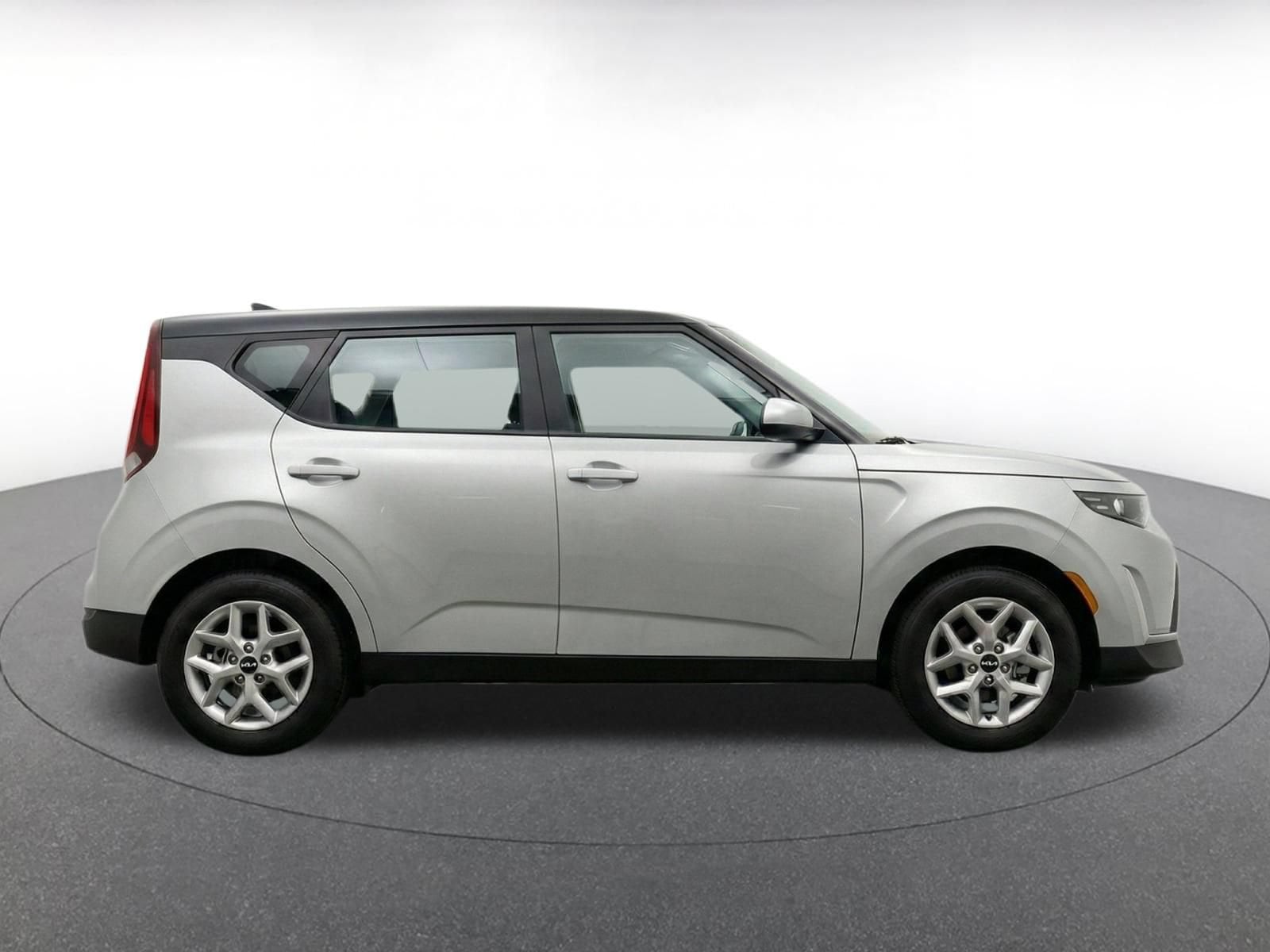 Thumbnail: 2025 Kia Soul - 10