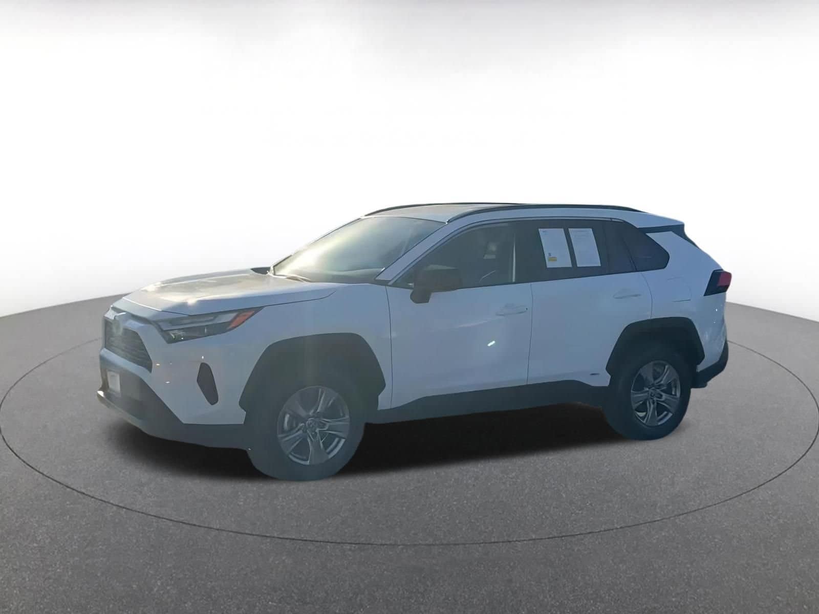 Thumbnail: 2025 Toyota RAV4 - 8