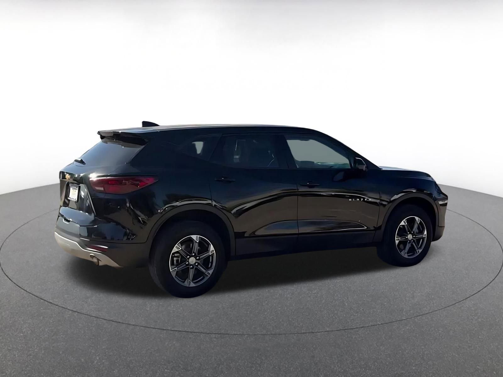 Thumbnail: 2025 Chevrolet Blazer - 15