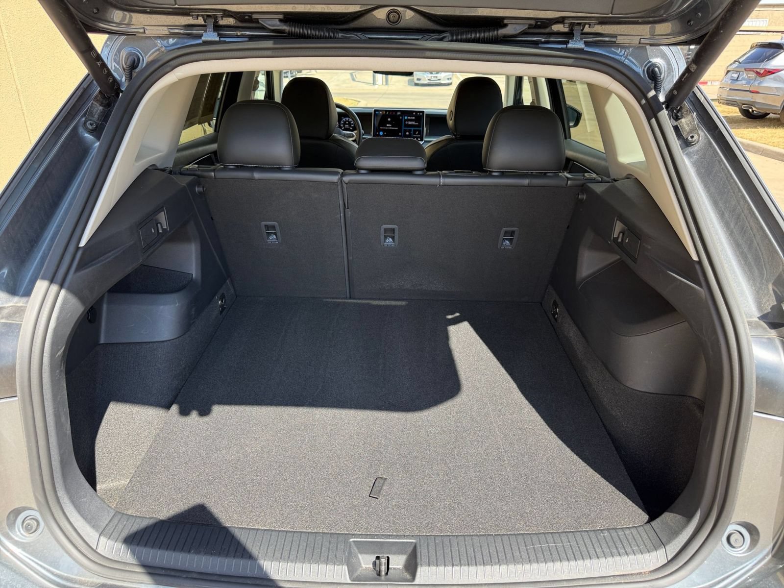 Thumbnail: 2026 Volkswagen Tiguan - 31
