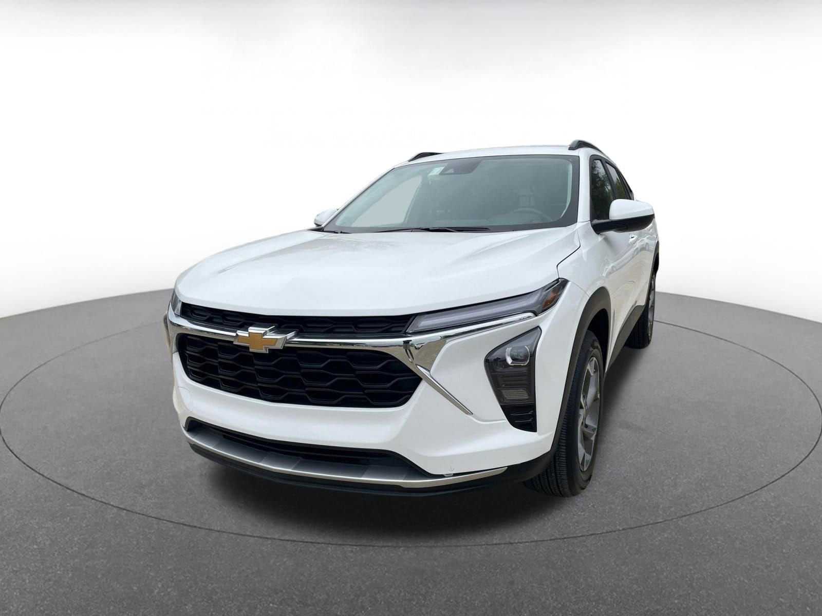 Thumbnail: 2025 Chevrolet Trax - 4