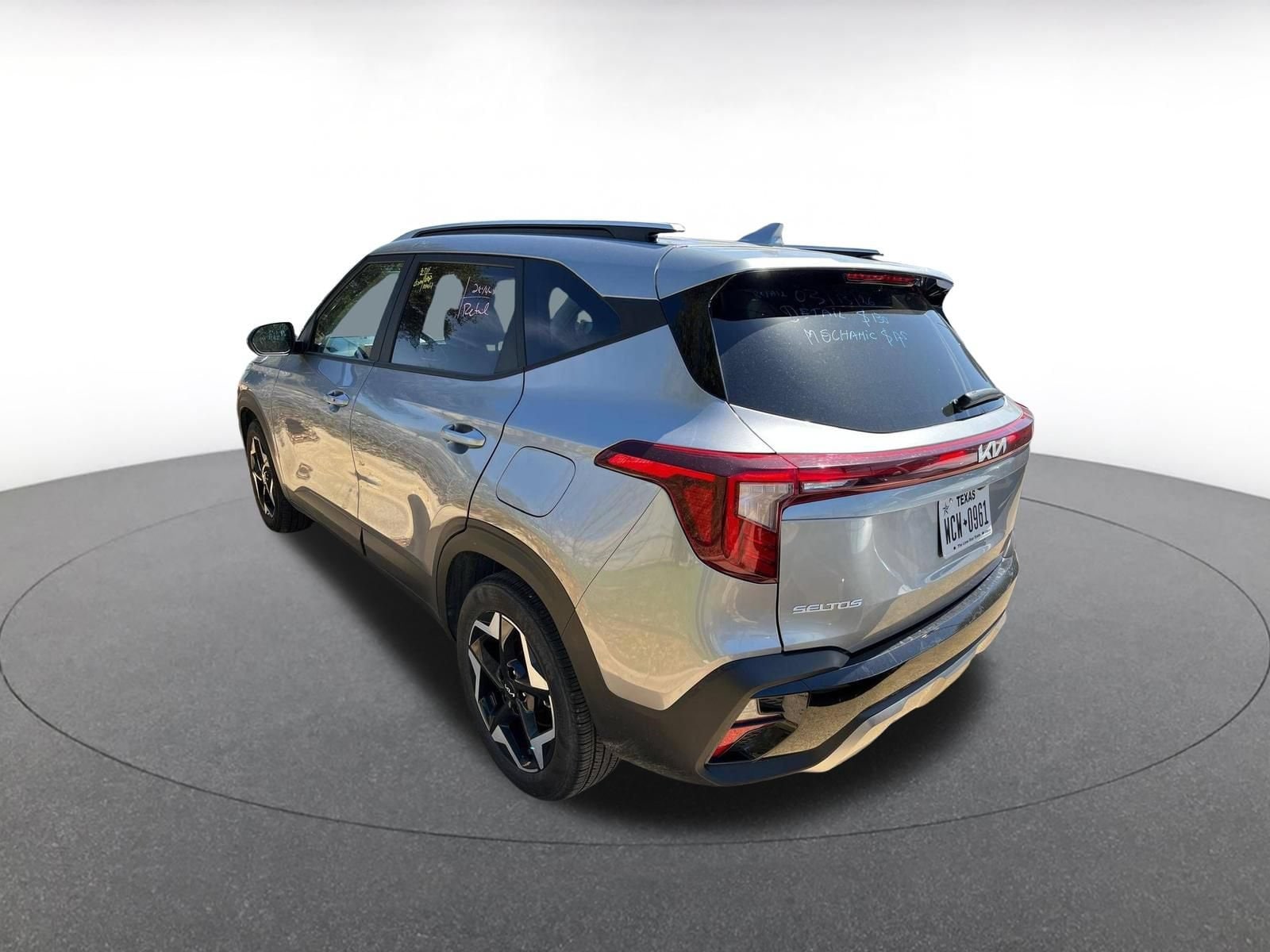 Thumbnail: 2025 Kia Seltos - 4