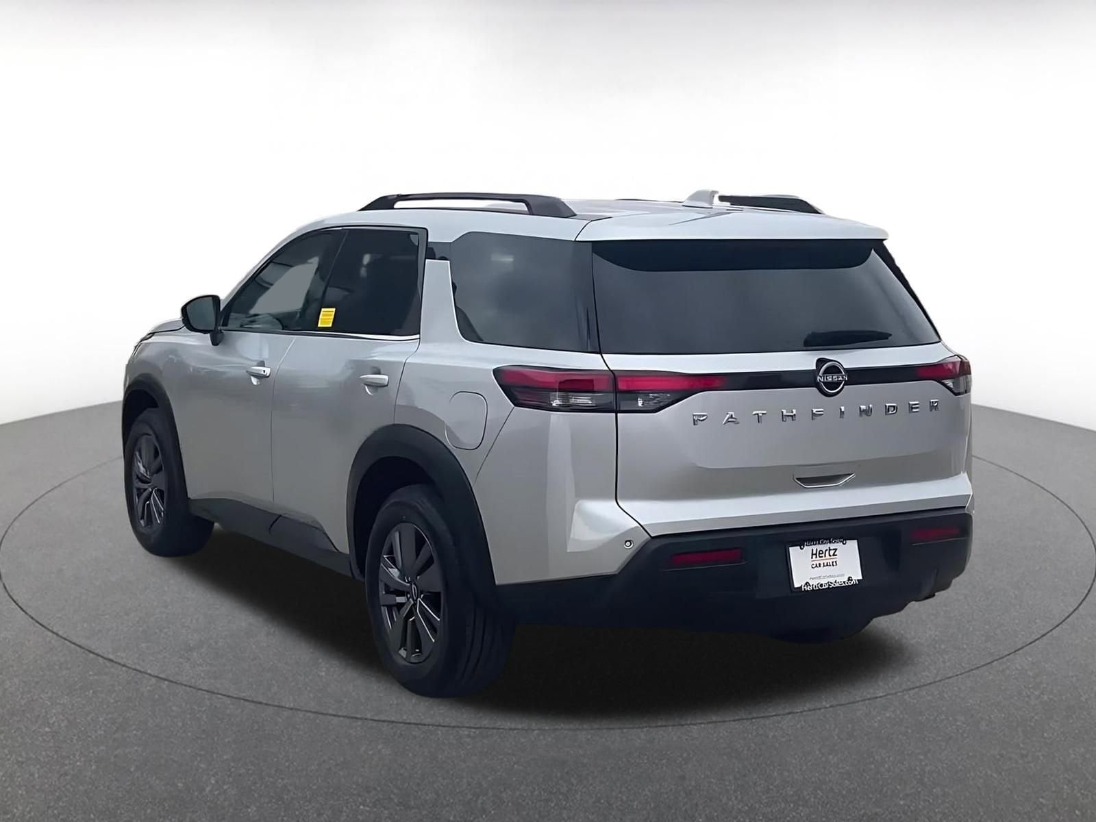 Thumbnail: 2025 Nissan Pathfinder - 11