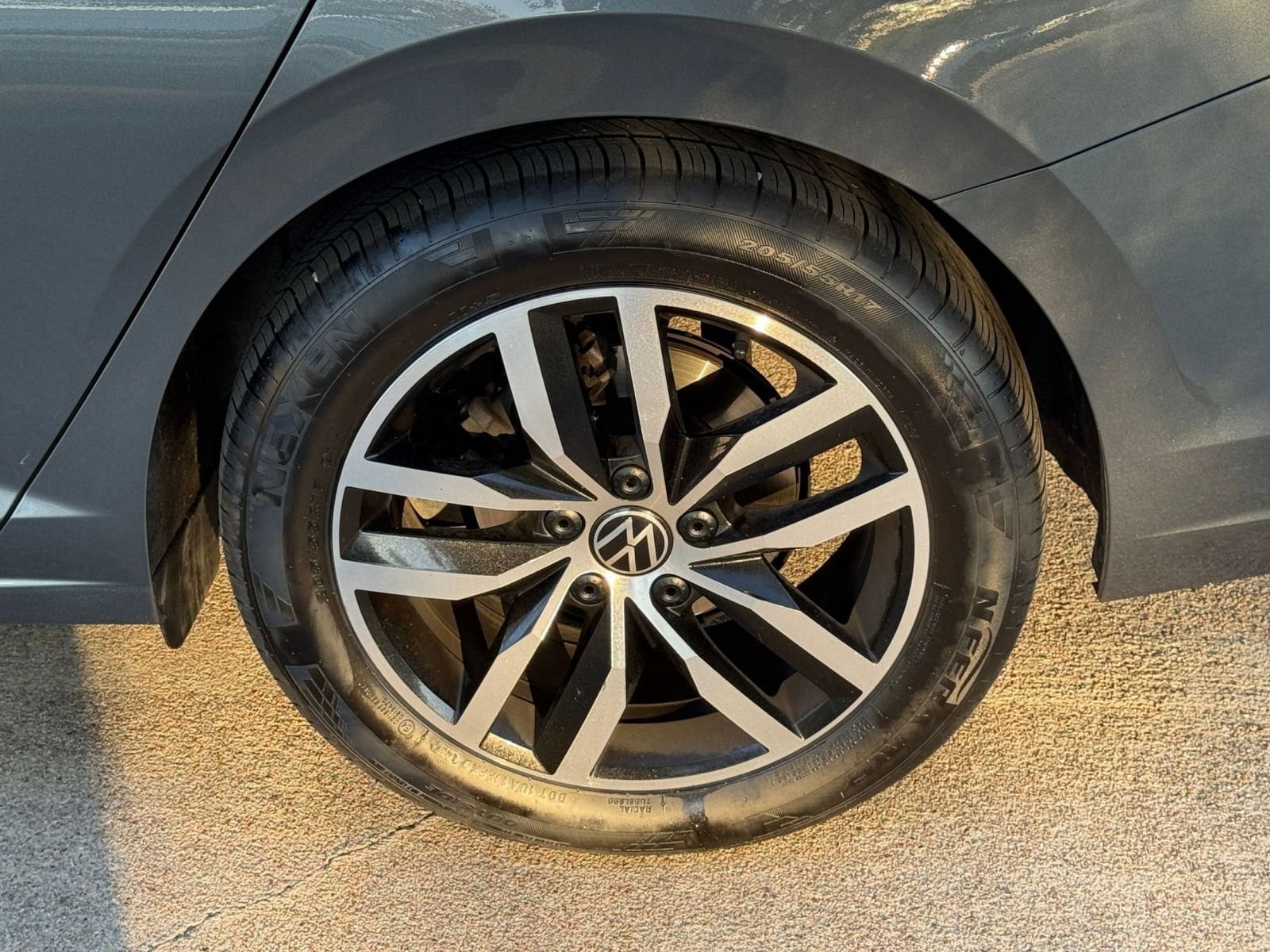 Thumbnail: 2025 Volkswagen Jetta - 30