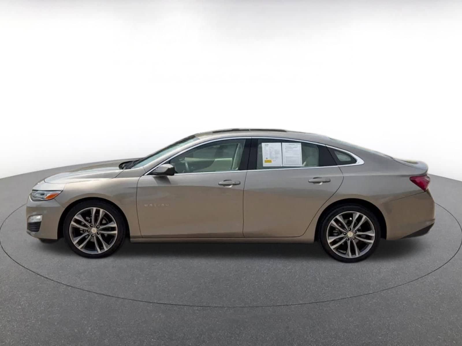 Thumbnail: 2024 Chevrolet Malibu - 9