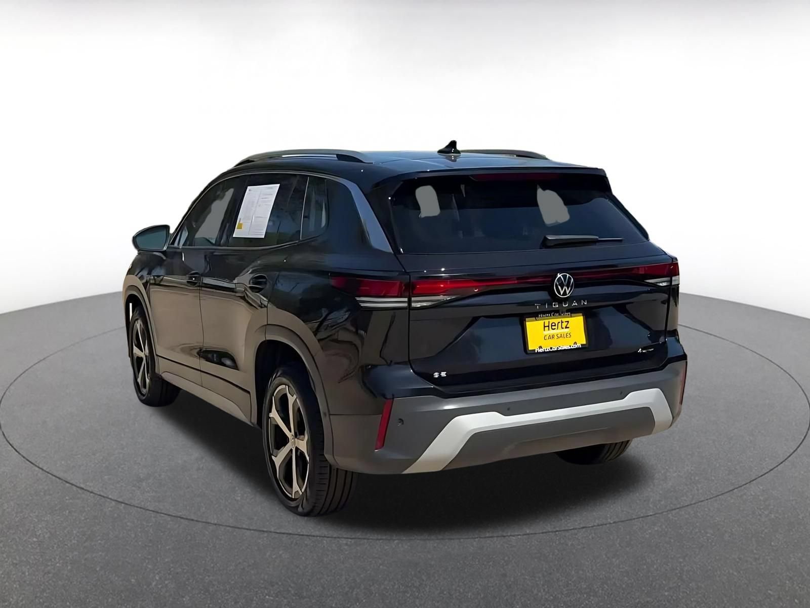 Thumbnail: 2026 Volkswagen Tiguan - 10