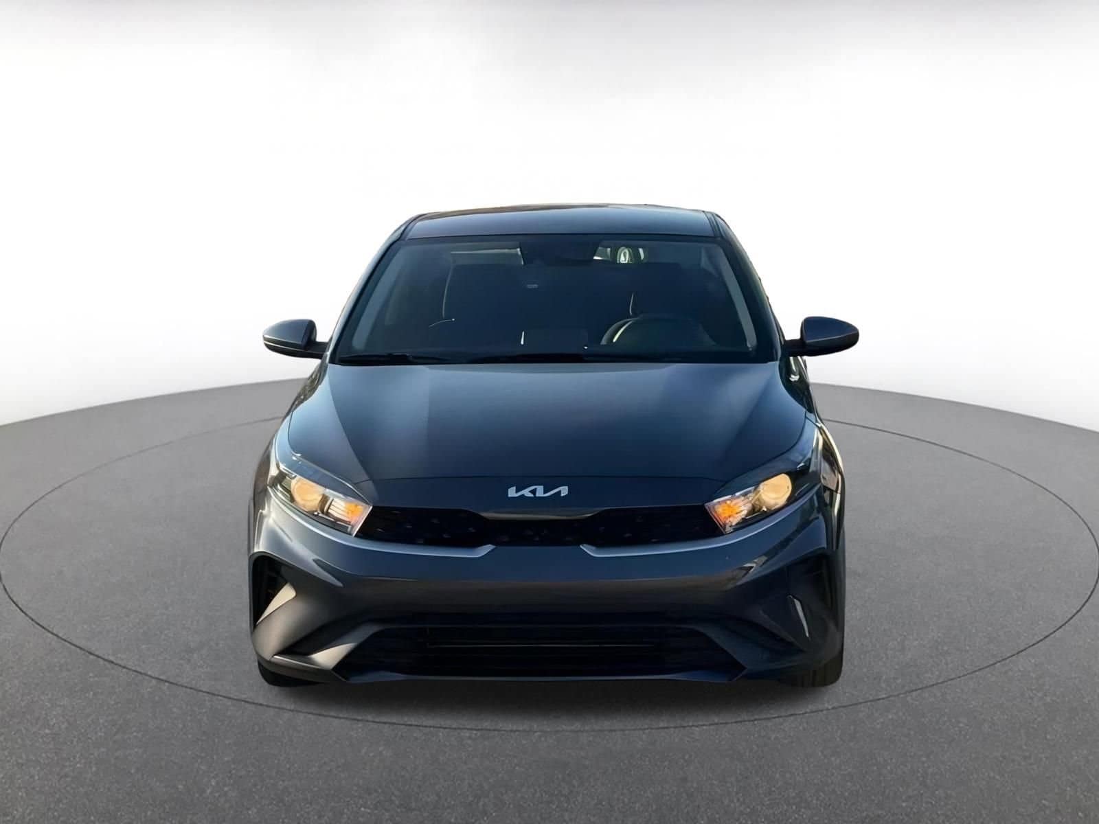 Thumbnail: 2024 Kia Forte - 4