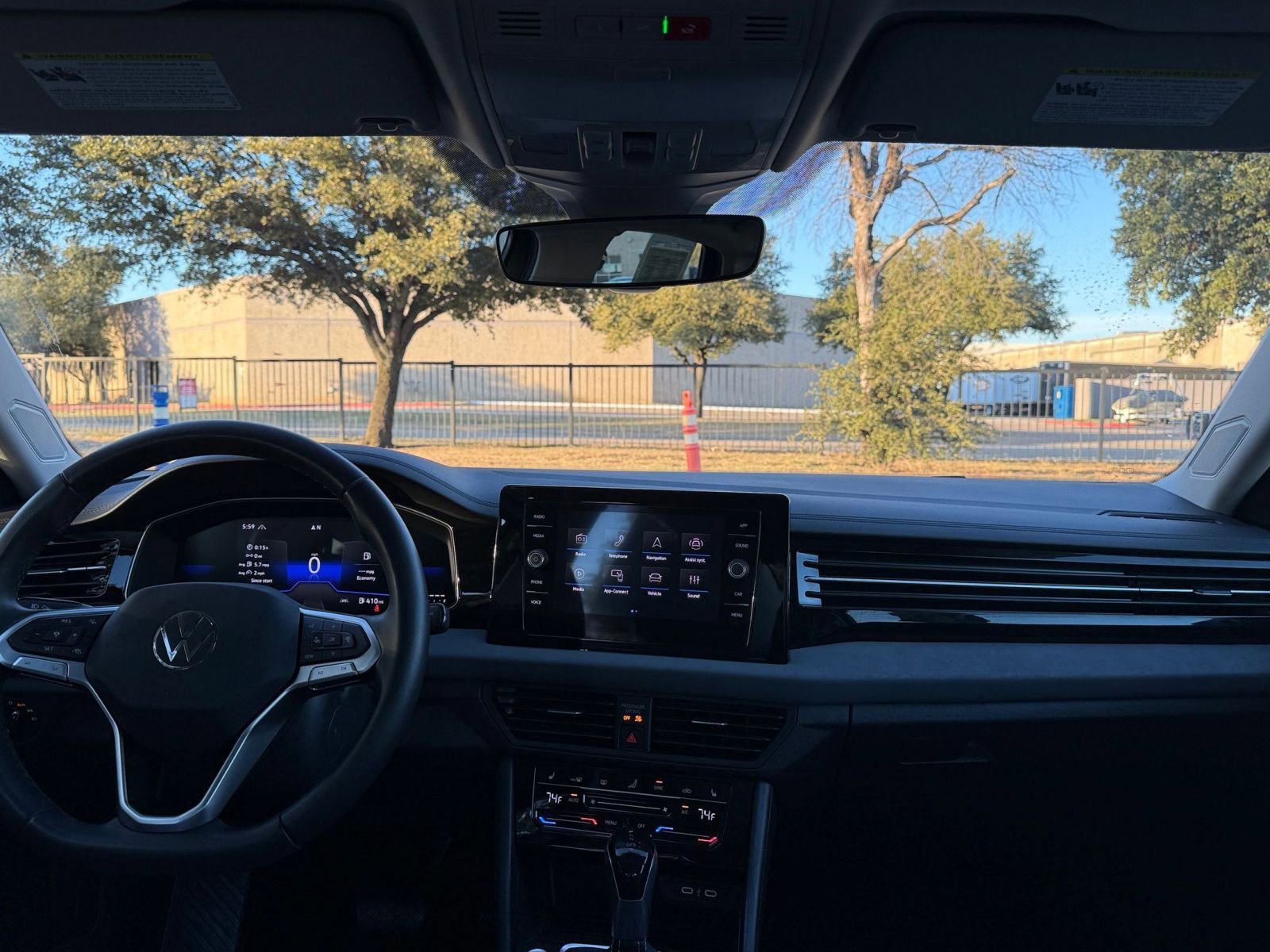 Thumbnail: 2025 Volkswagen Jetta - 33