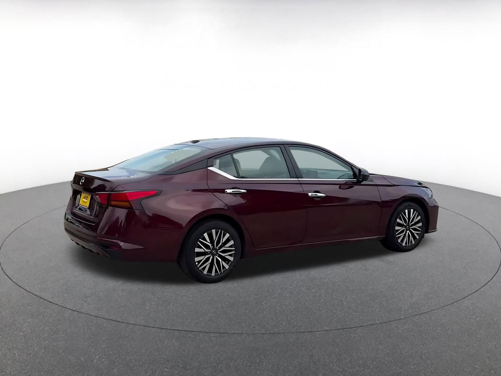 Thumbnail: 2025 Nissan Altima - 15