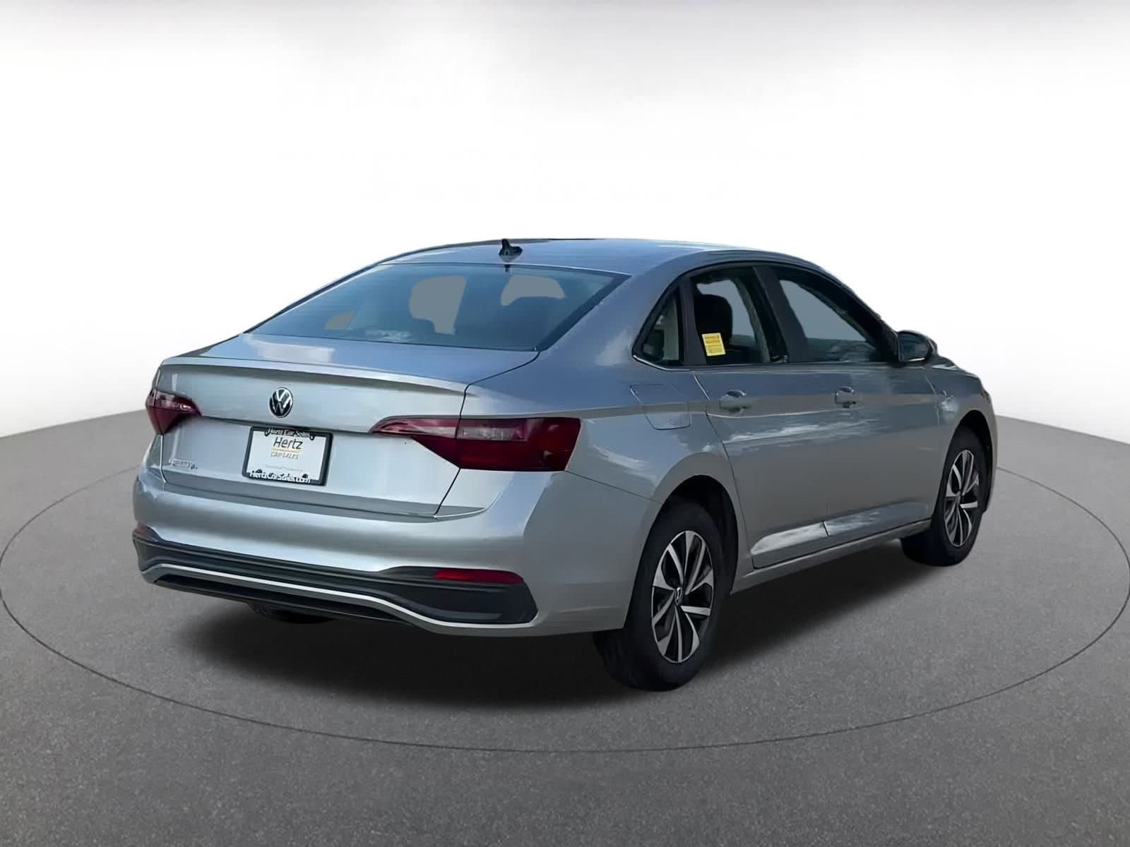 Thumbnail: 2024 Volkswagen Jetta - 15