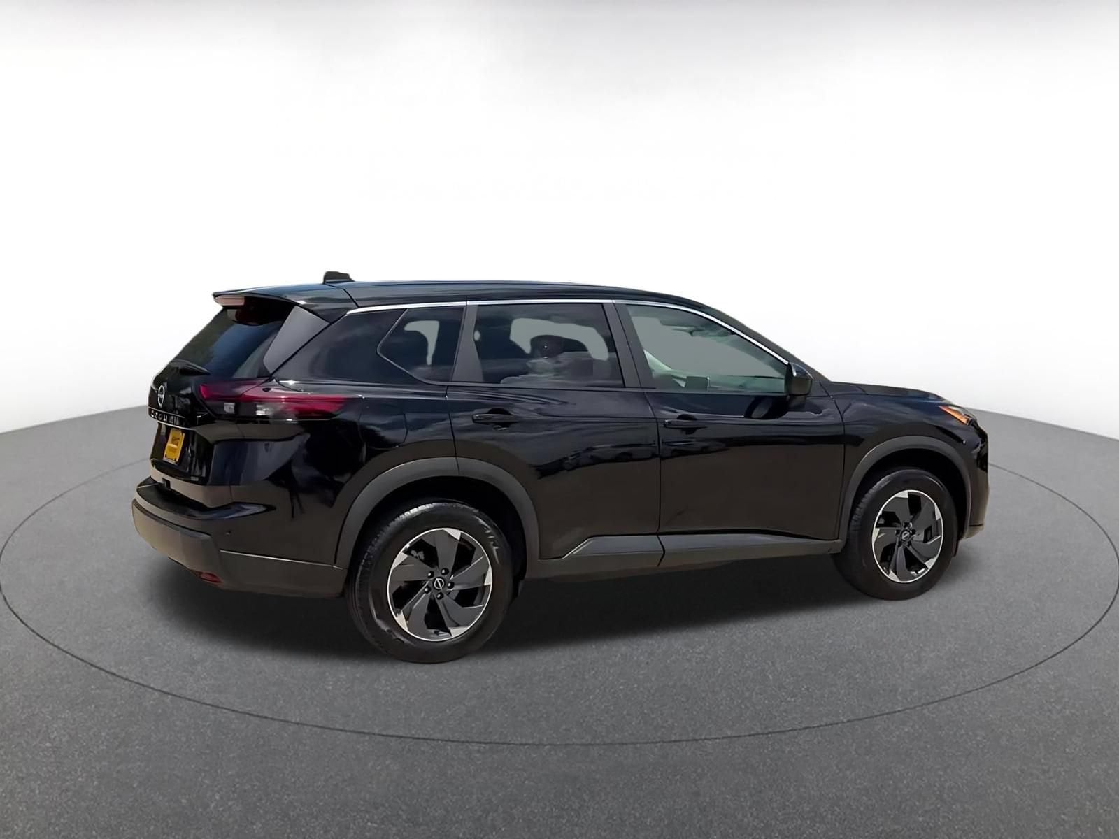 Thumbnail: 2025 Nissan Rogue - 15
