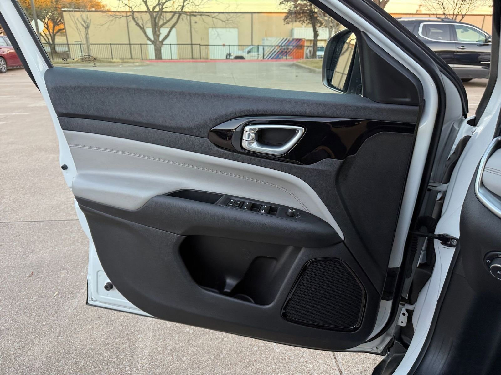 Thumbnail: 2025 Jeep Compass - 18