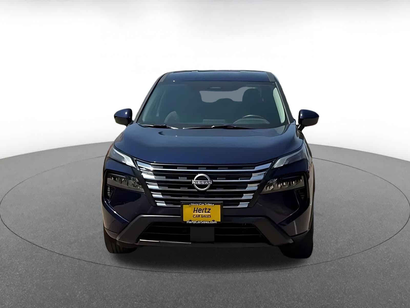 Thumbnail: 2026 Nissan Rogue - 4
