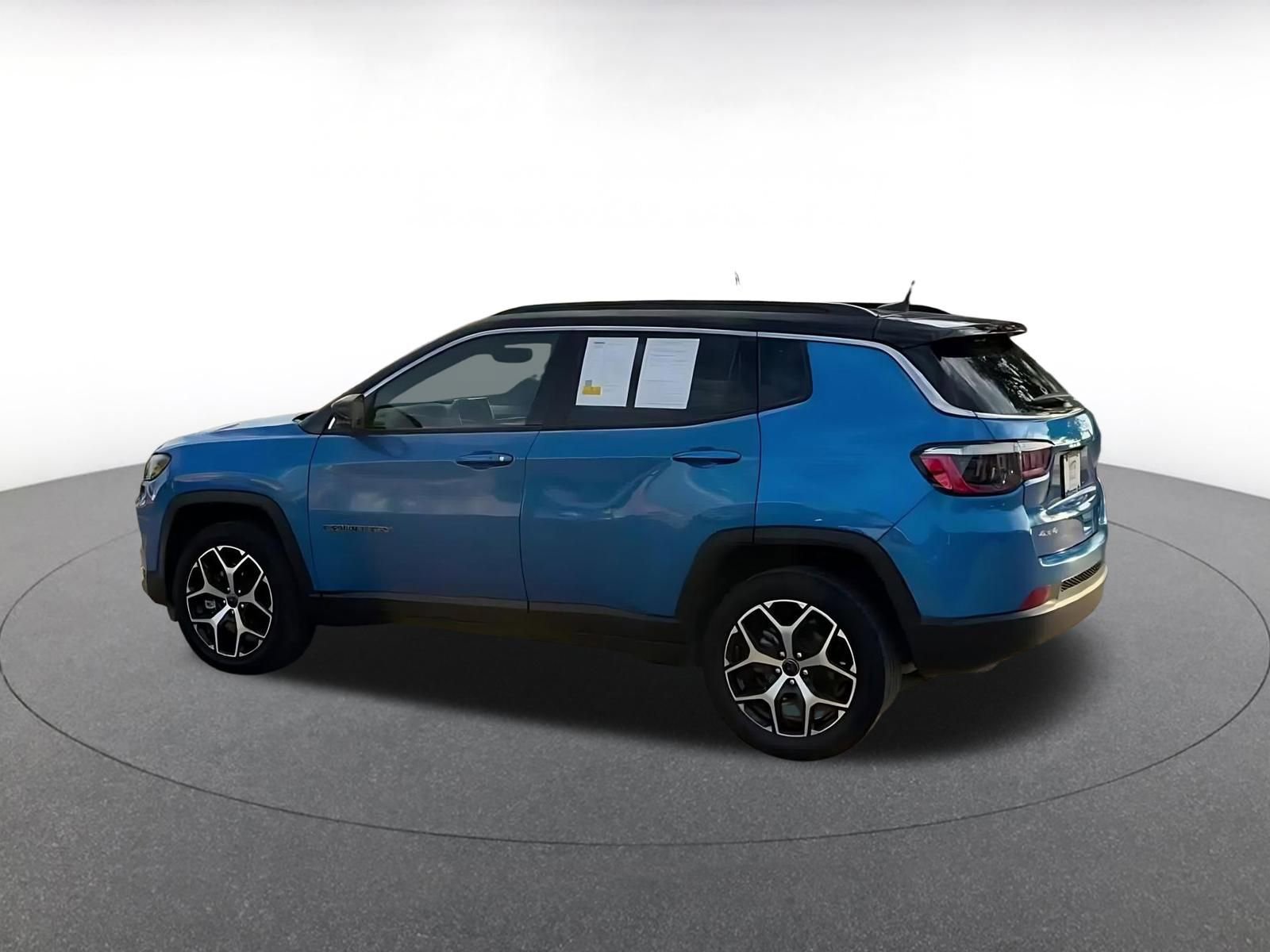 Thumbnail: 2025 Jeep Compass - 10