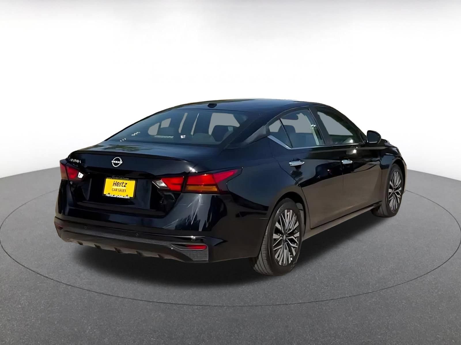 Thumbnail: 2025 Nissan Altima - 14
