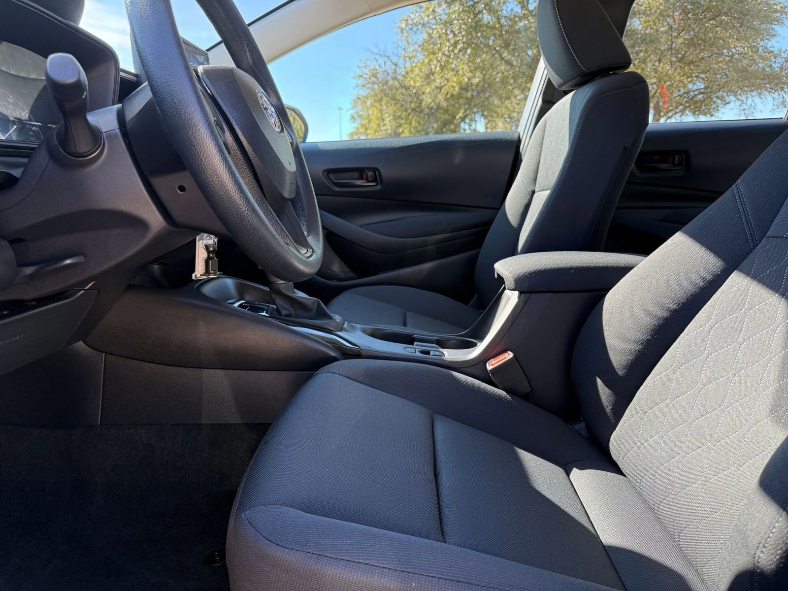 Thumbnail: 2025 Toyota Corolla - 27