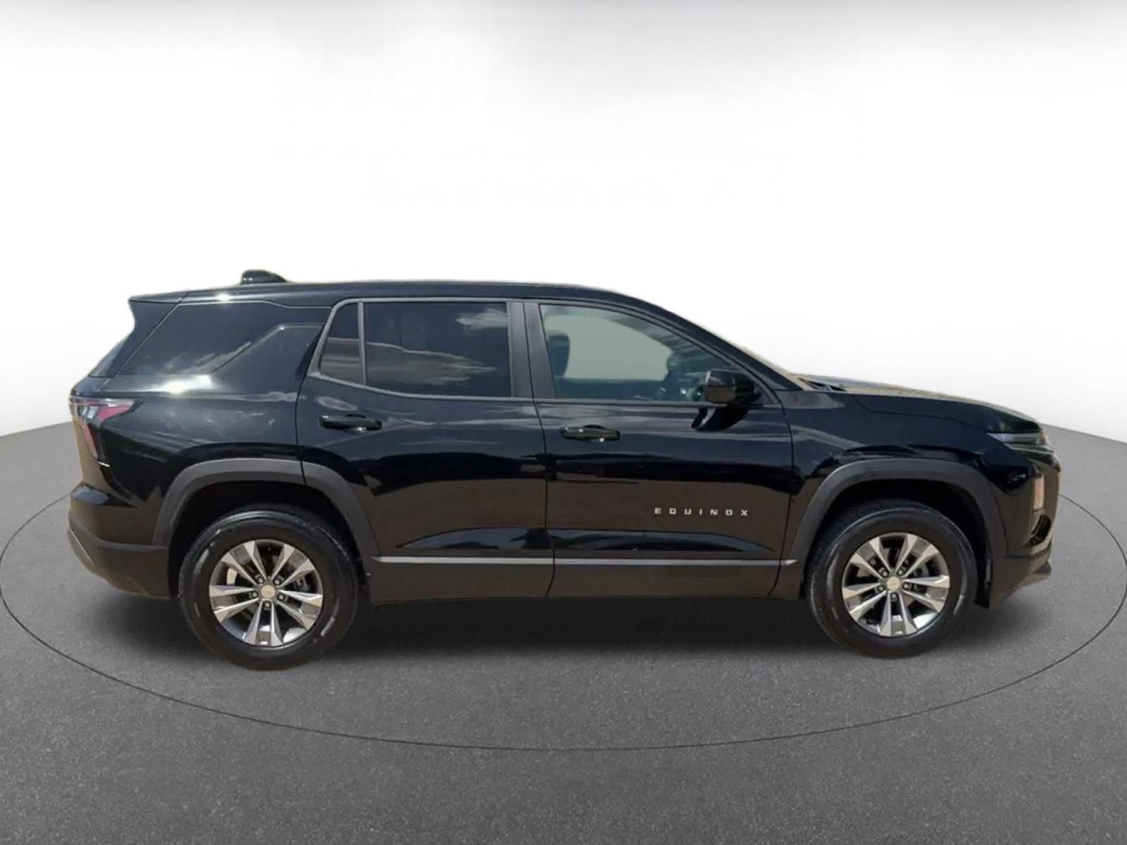 Thumbnail: 2025 Chevrolet Equinox - 15