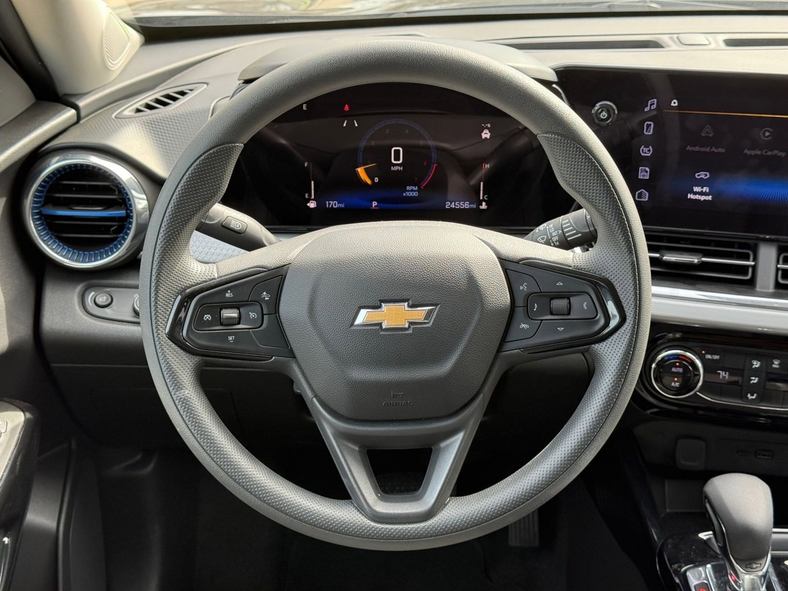 Thumbnail: 2025 Chevrolet Trax - 28