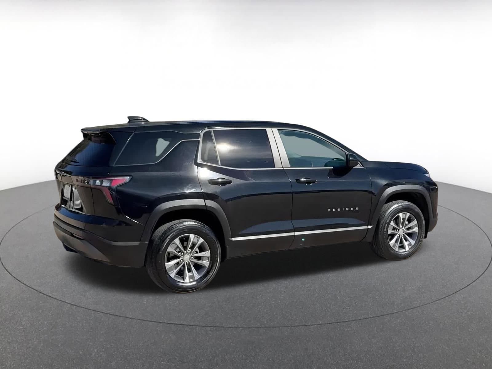 Thumbnail: 2025 Chevrolet Equinox - 14