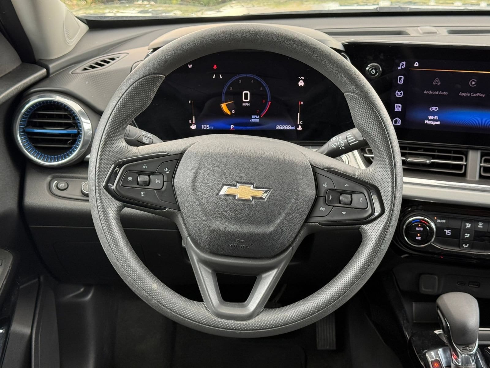 Thumbnail: 2025 Chevrolet Trax - 28