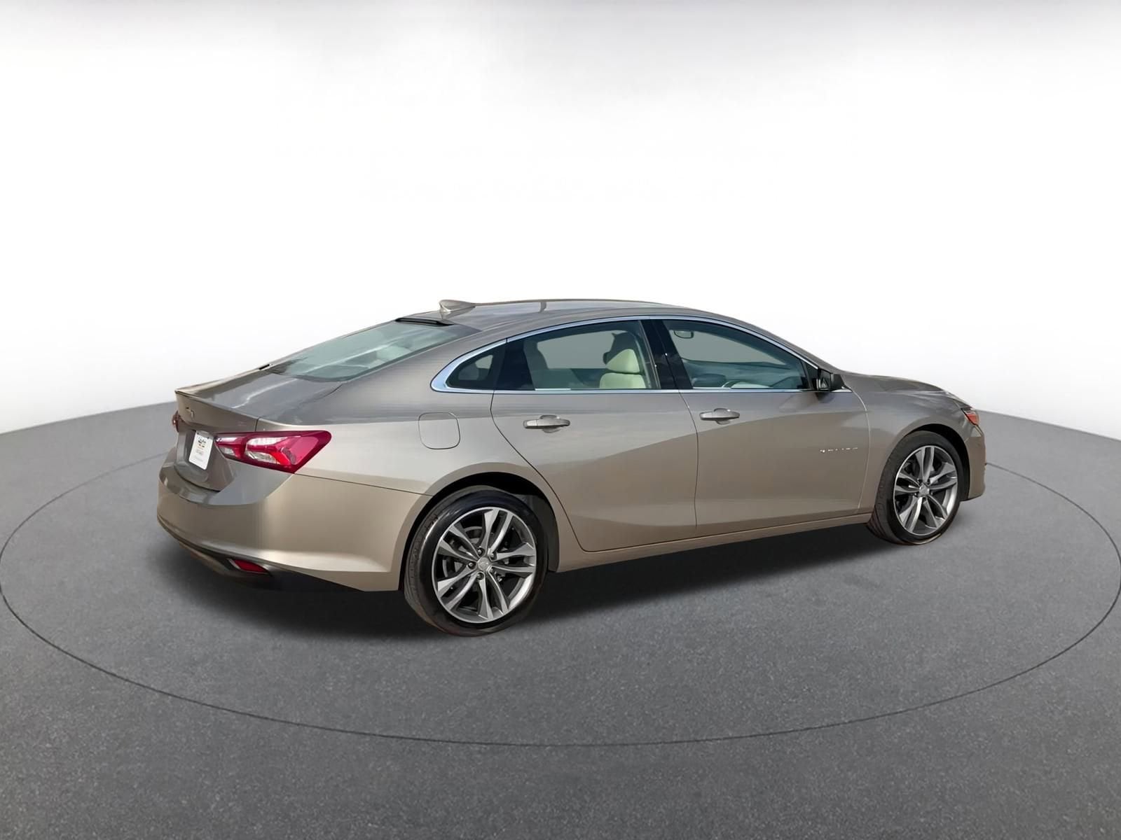 Thumbnail: 2024 Chevrolet Malibu - 15