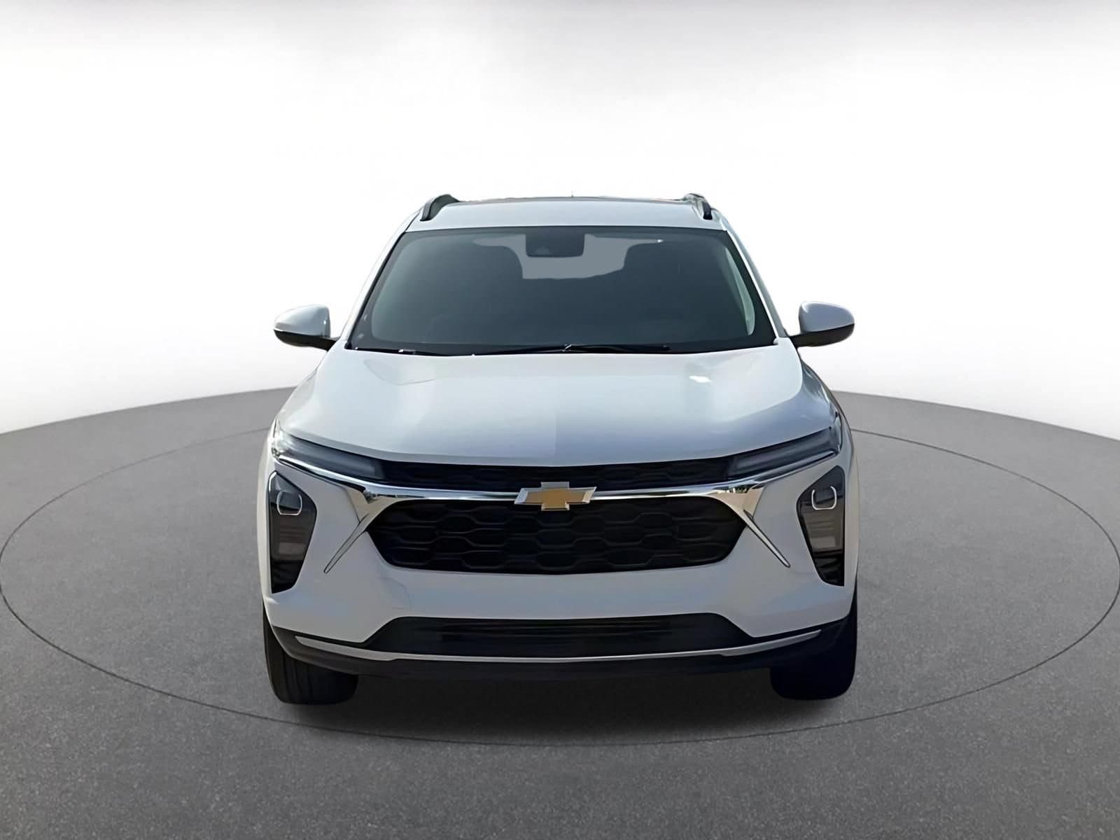 Thumbnail: 2025 Chevrolet Trax - 4