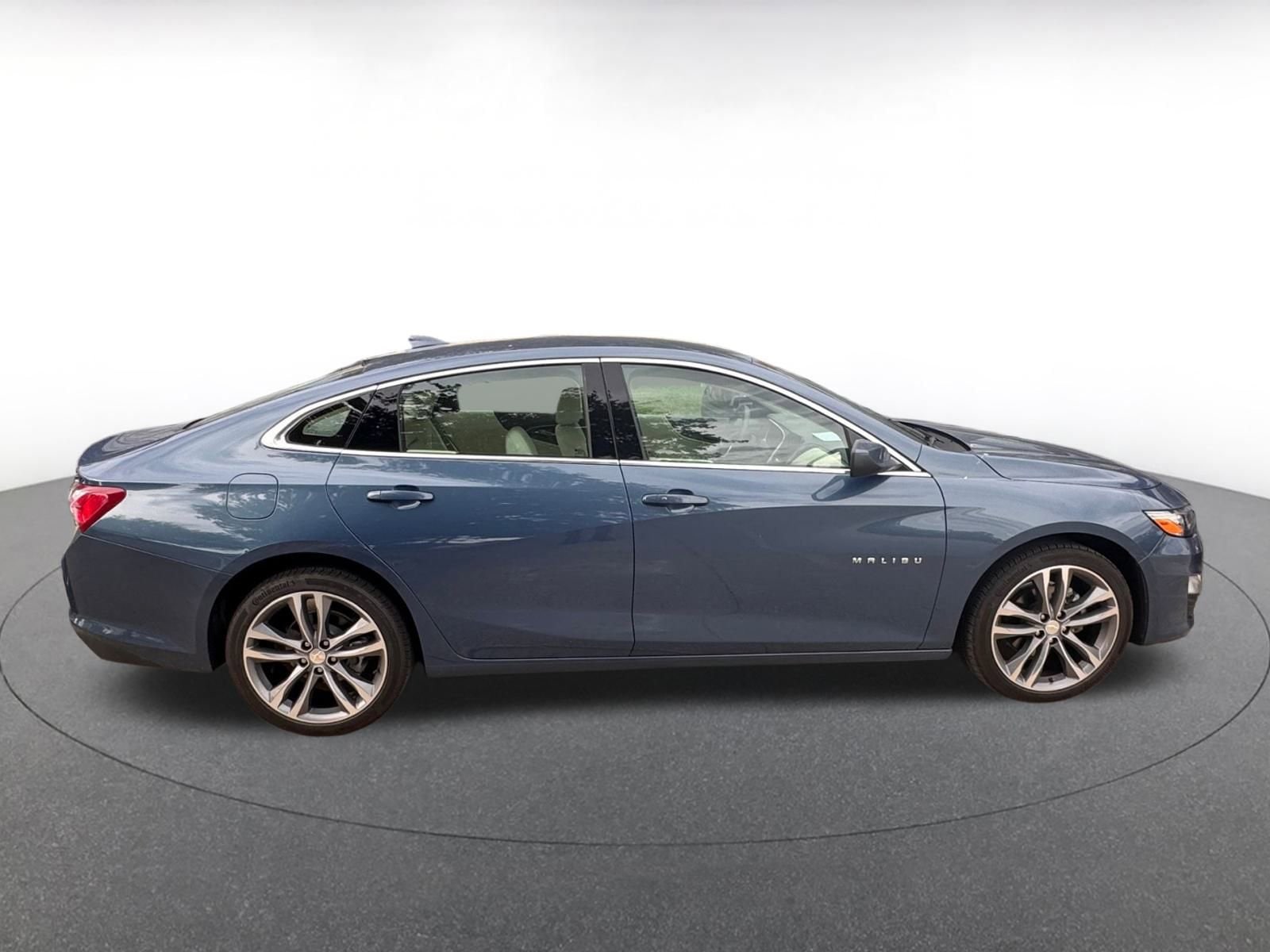 Thumbnail: 2024 Chevrolet Malibu - 5