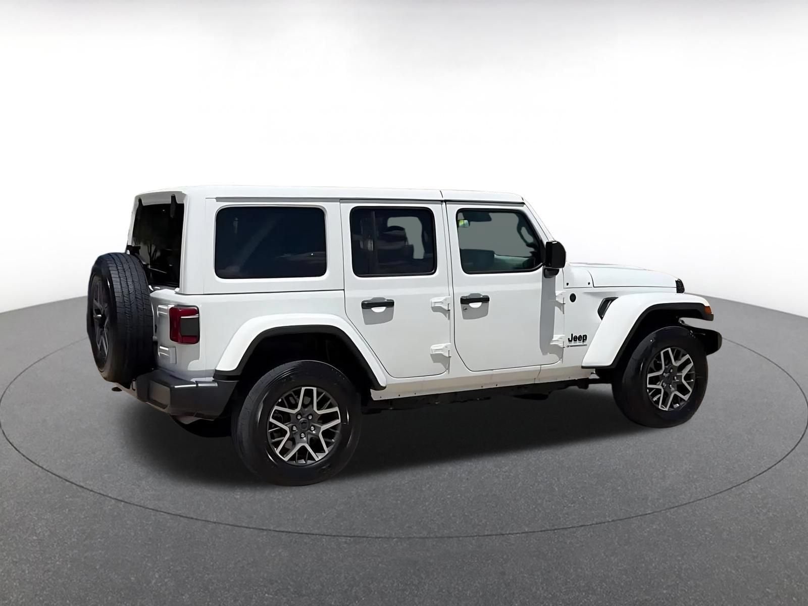 Thumbnail: 2025 Jeep Wrangler - 15
