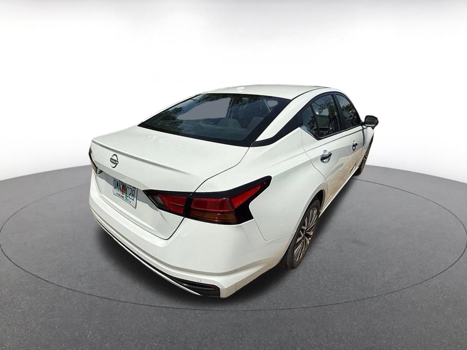 Thumbnail: 2025 Nissan Altima - 5