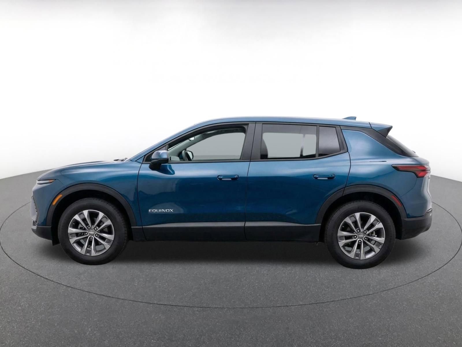 Thumbnail: 2025 Chevrolet Equinox - 4