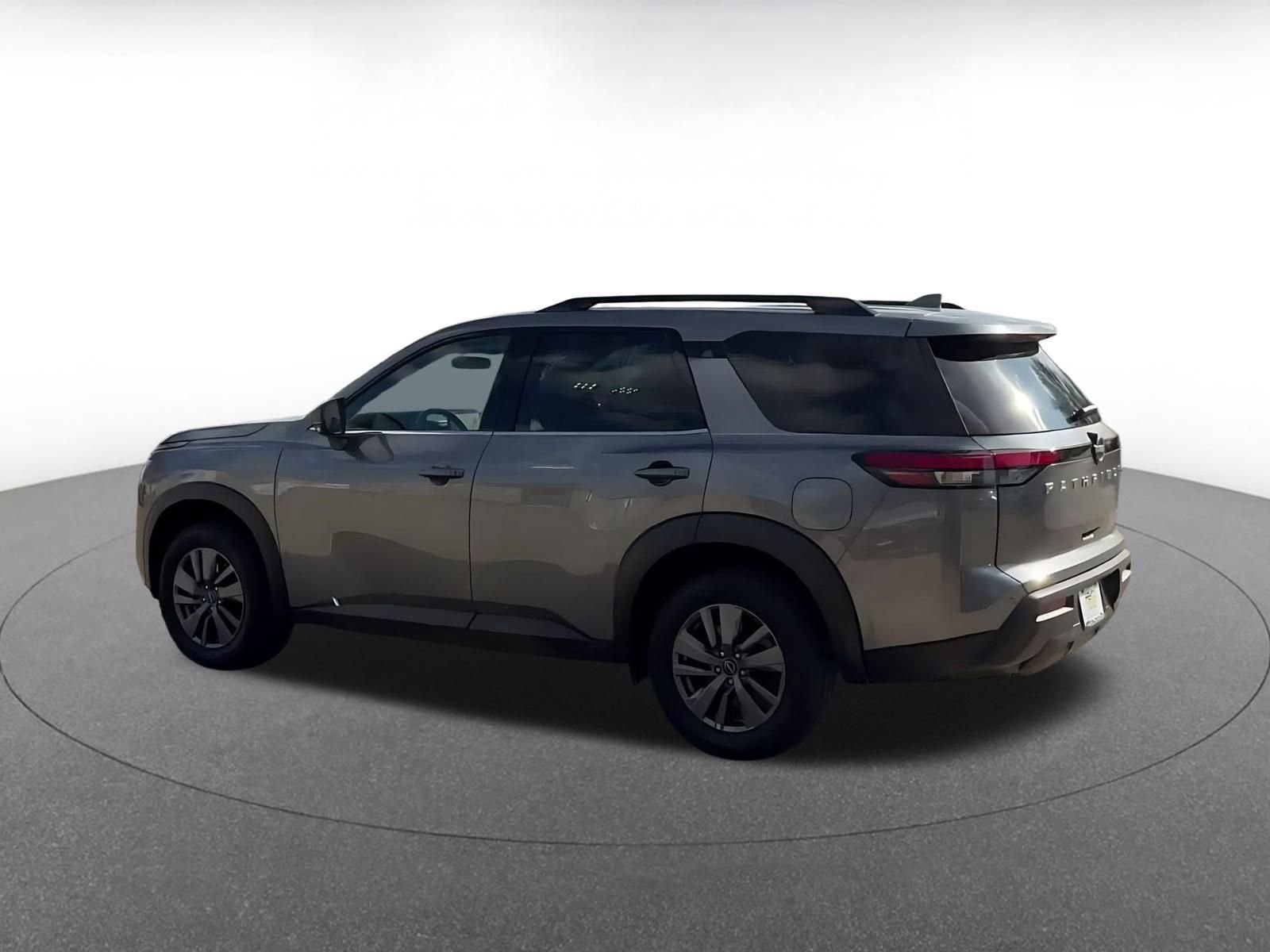 Thumbnail: 2025 Nissan Pathfinder - 10