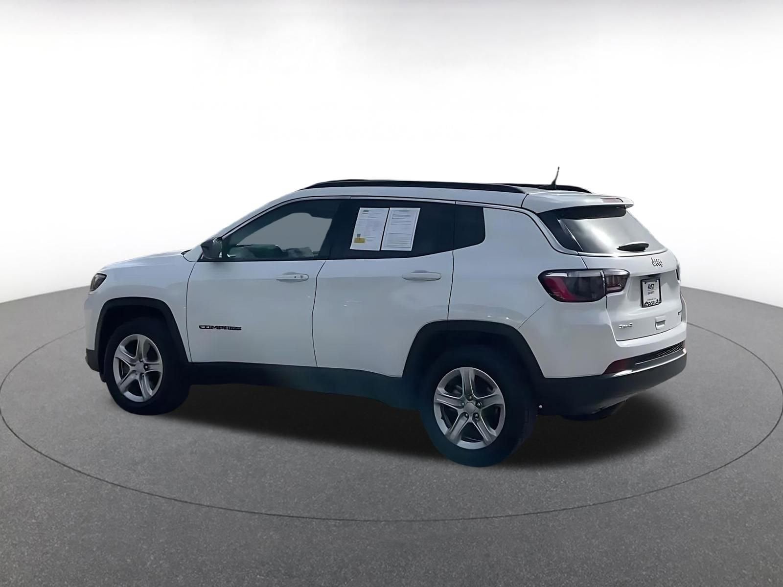 Thumbnail: 2023 Jeep Compass - 11