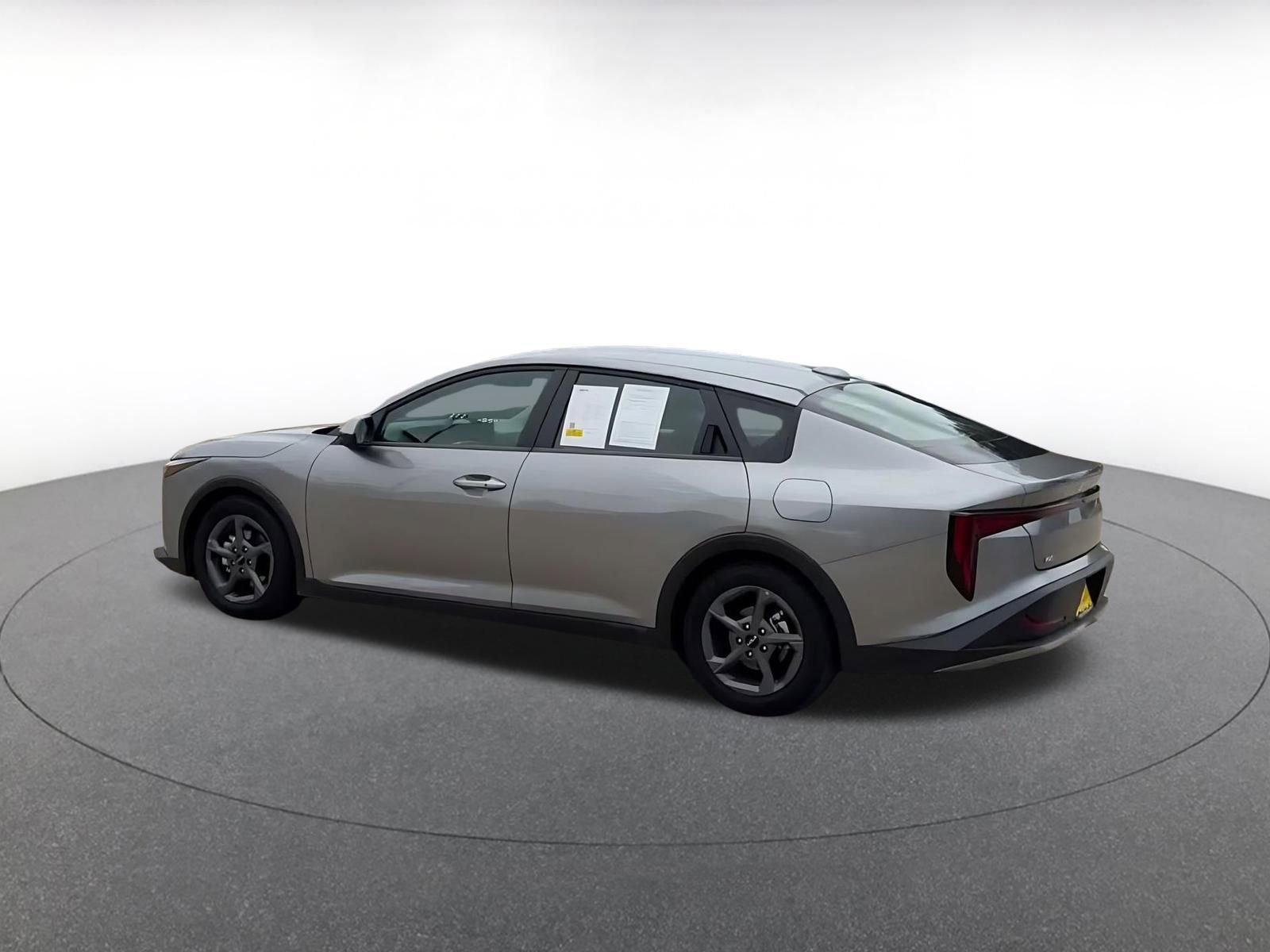 Thumbnail: 2025 Kia K4 - 10