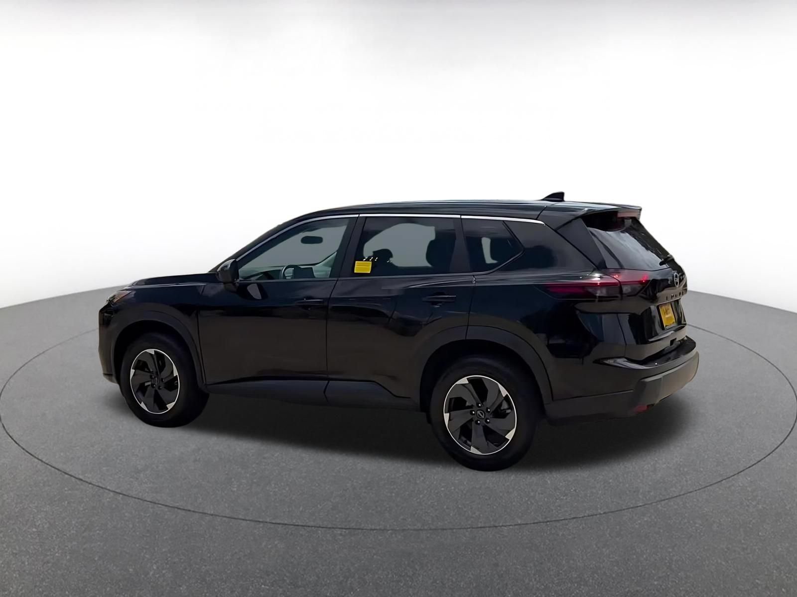 Thumbnail: 2025 Nissan Rogue - 10