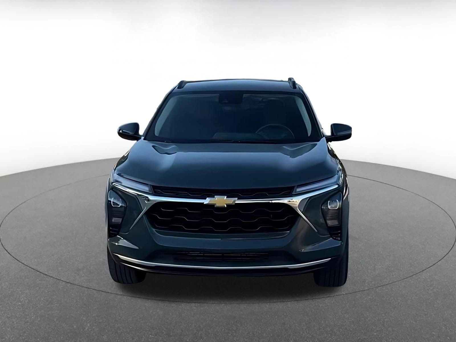 Thumbnail: 2025 Chevrolet Trax - 4