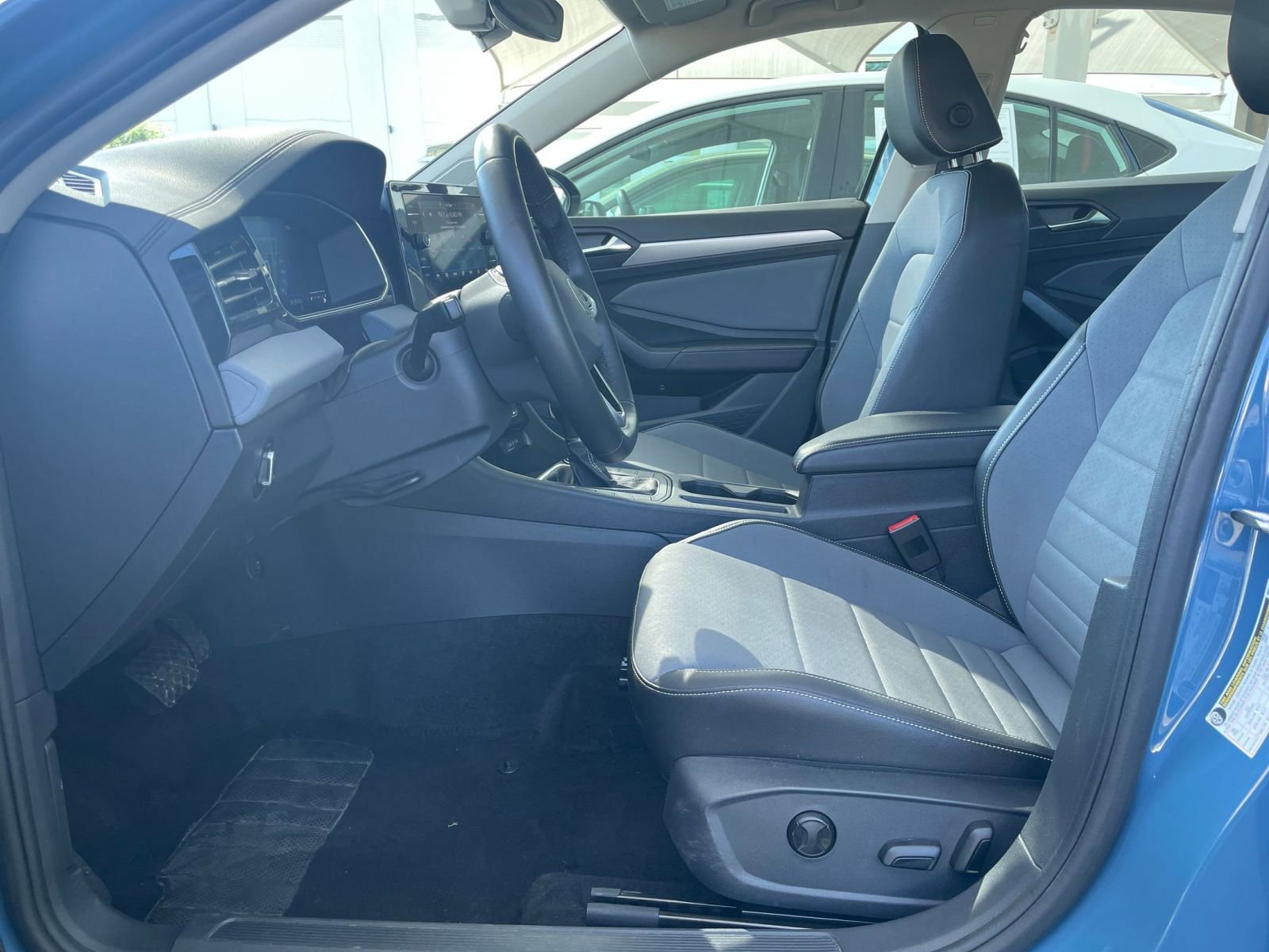 Thumbnail: 2025 Volkswagen Jetta - 30