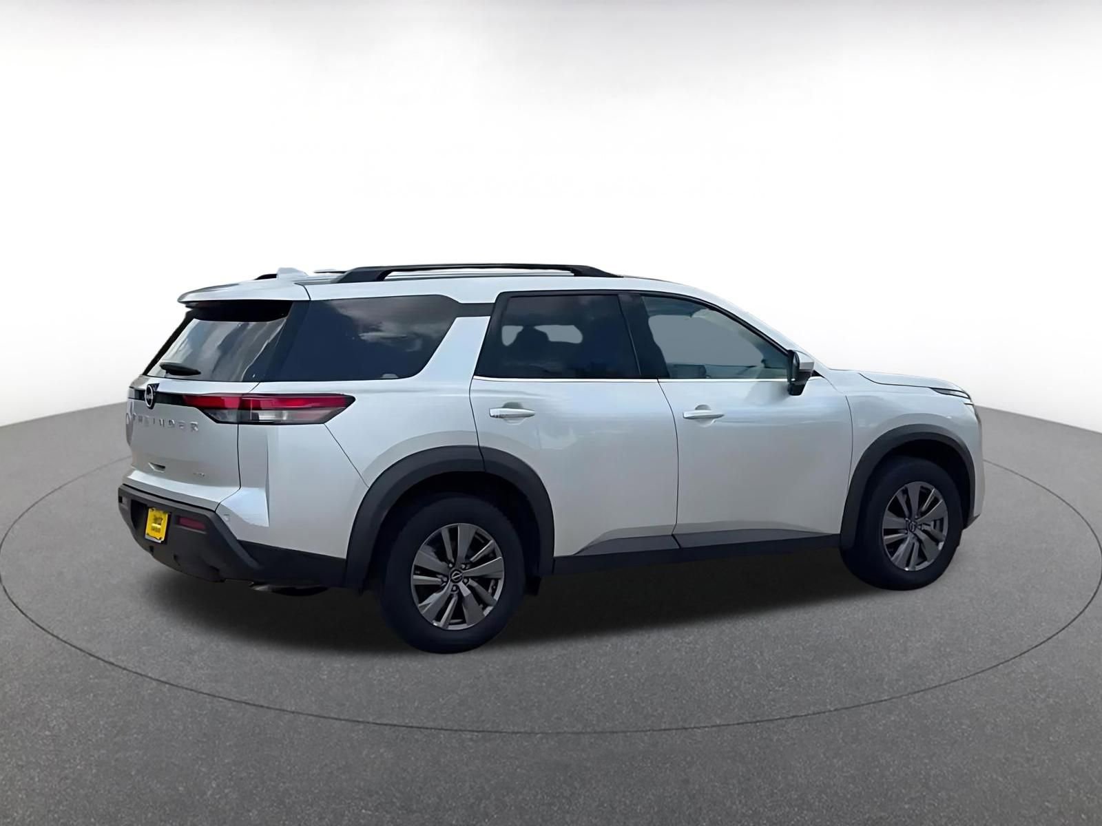 Thumbnail: 2025 Nissan Pathfinder - 14