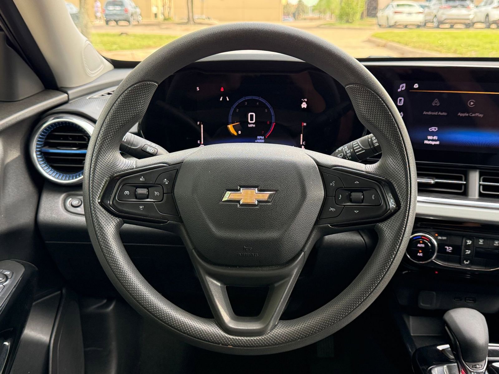 Thumbnail: 2025 Chevrolet Trax - 28