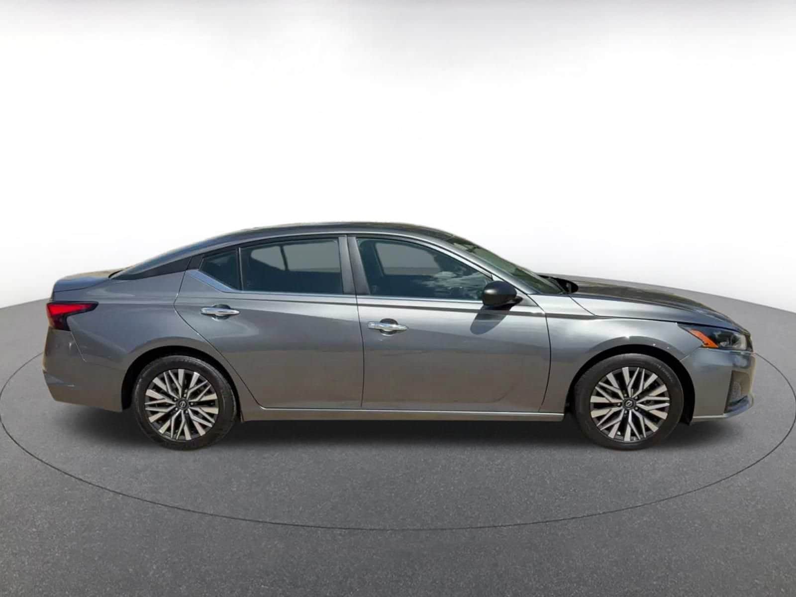 Thumbnail: 2025 Nissan Altima - 15