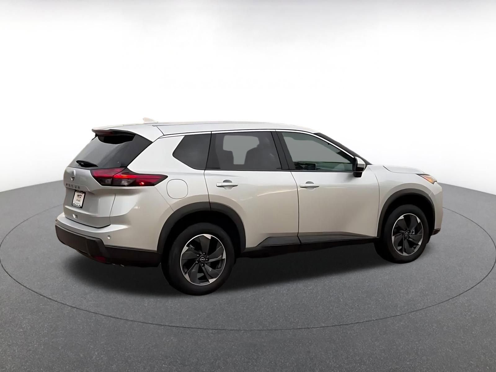 Thumbnail: 2025 Nissan Rogue - 14