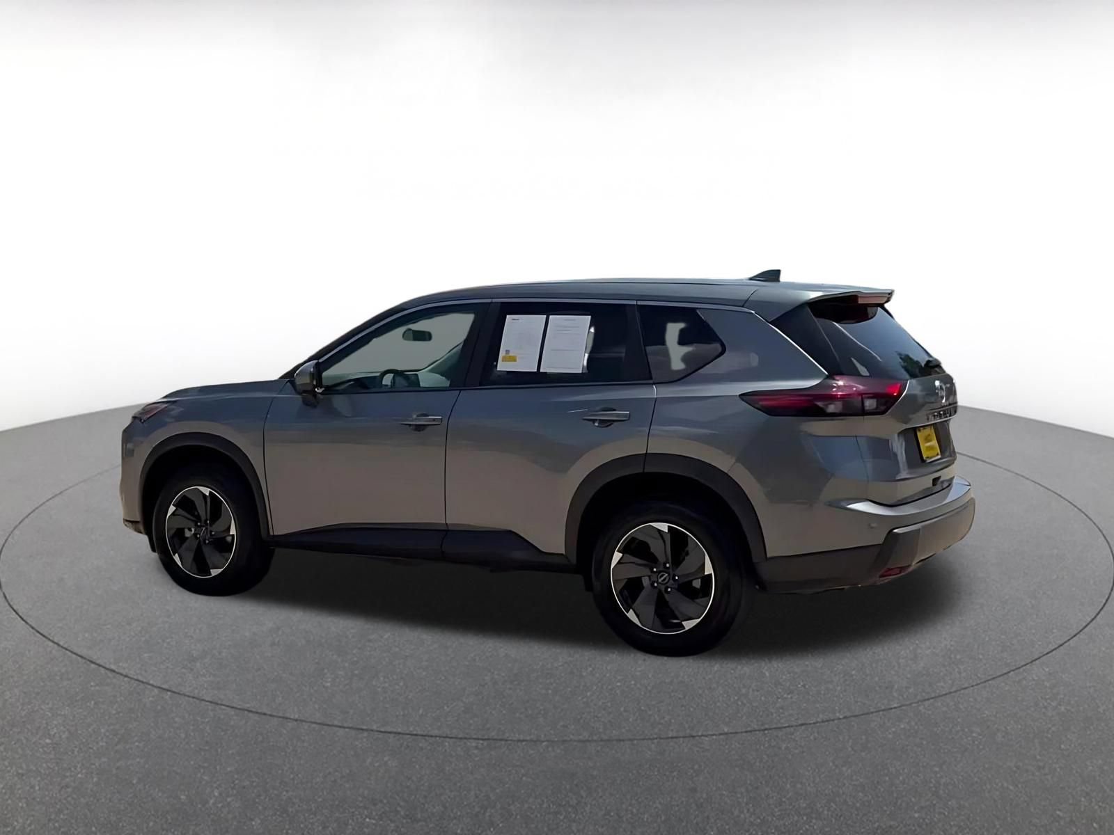 Thumbnail: 2025 Nissan Rogue - 10