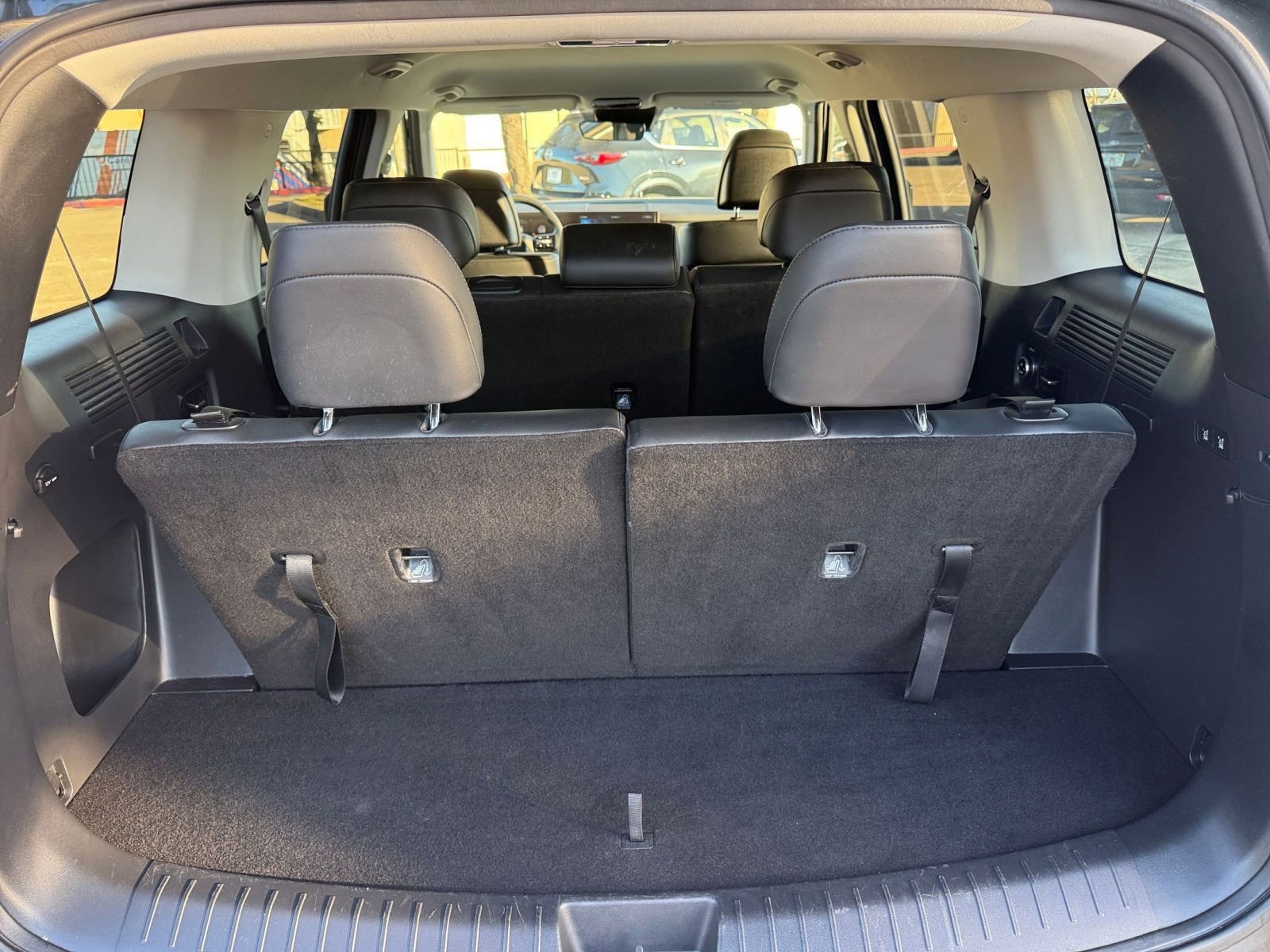 Thumbnail: 2025 Hyundai Santa Fe - 32