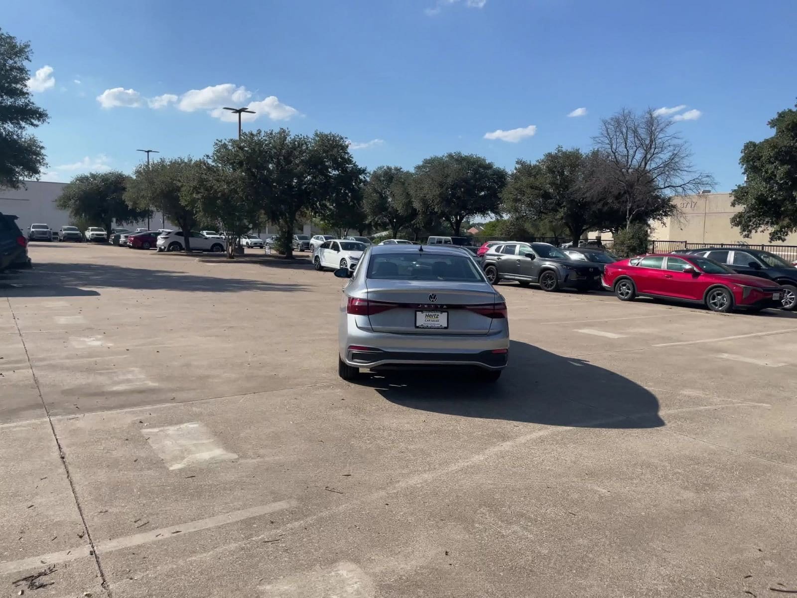 Thumbnail: 2025 Volkswagen Jetta - 16