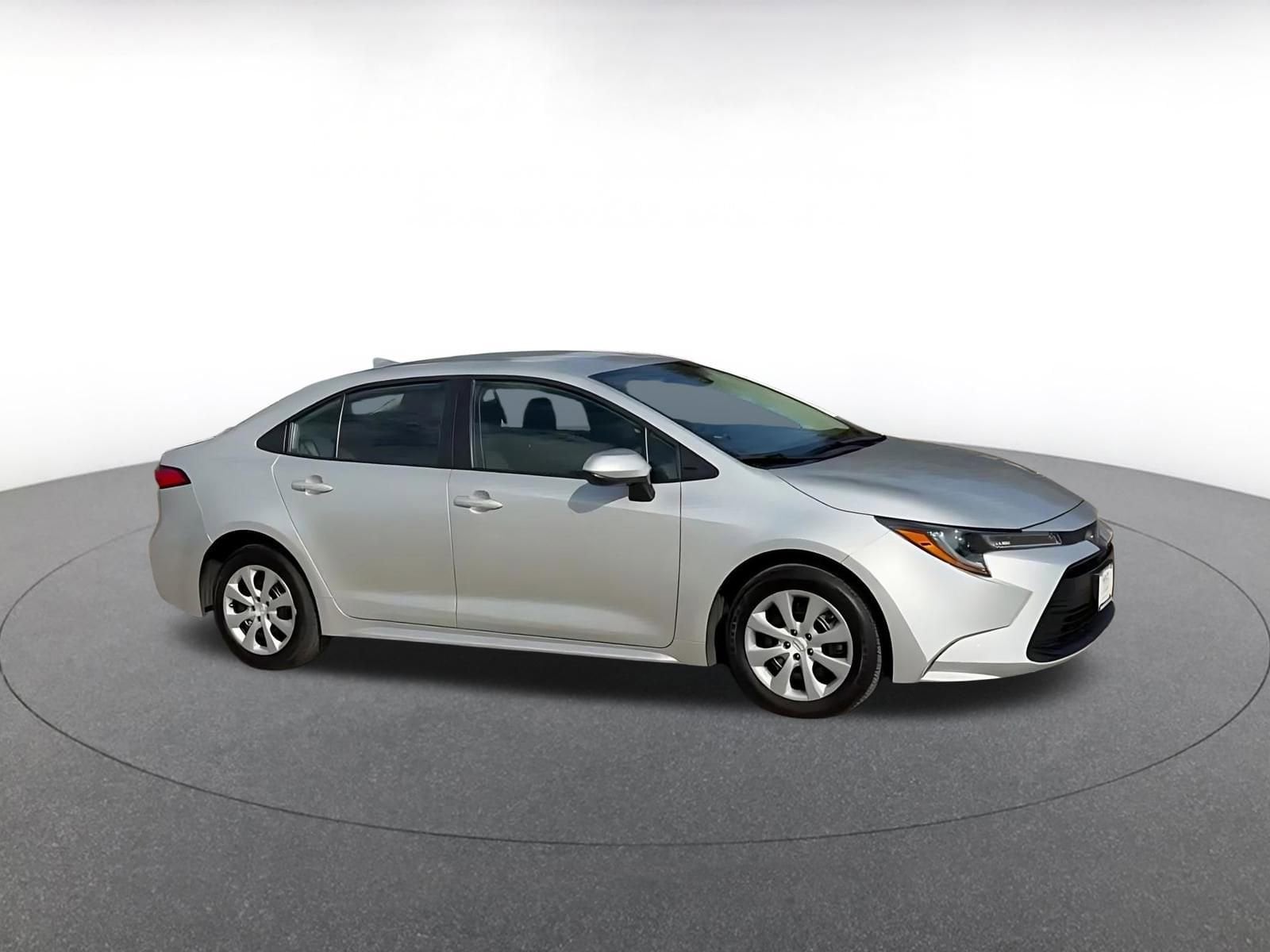 Thumbnail: 2025 Toyota Corolla - 2